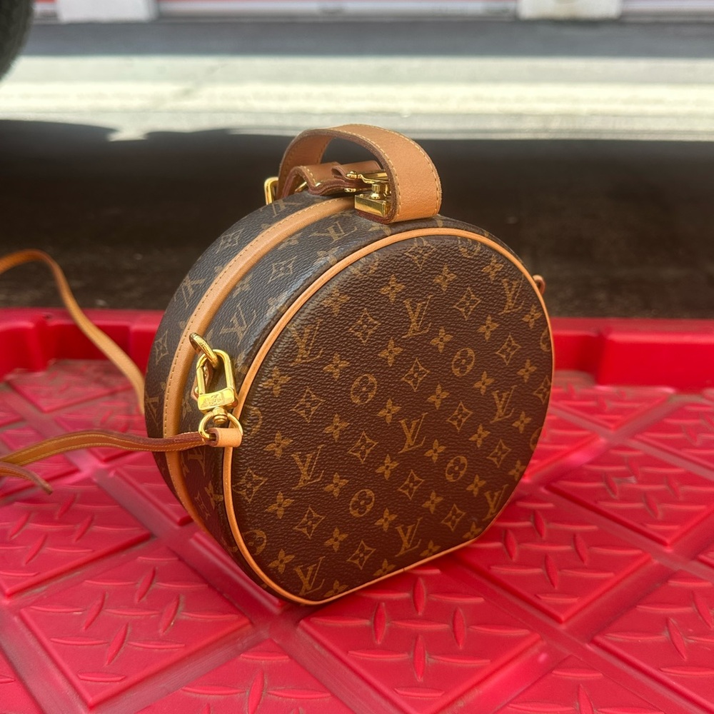 Louis Vuitton Petite Boite Chapeau Monogram Handbag - Picture 5 of 8